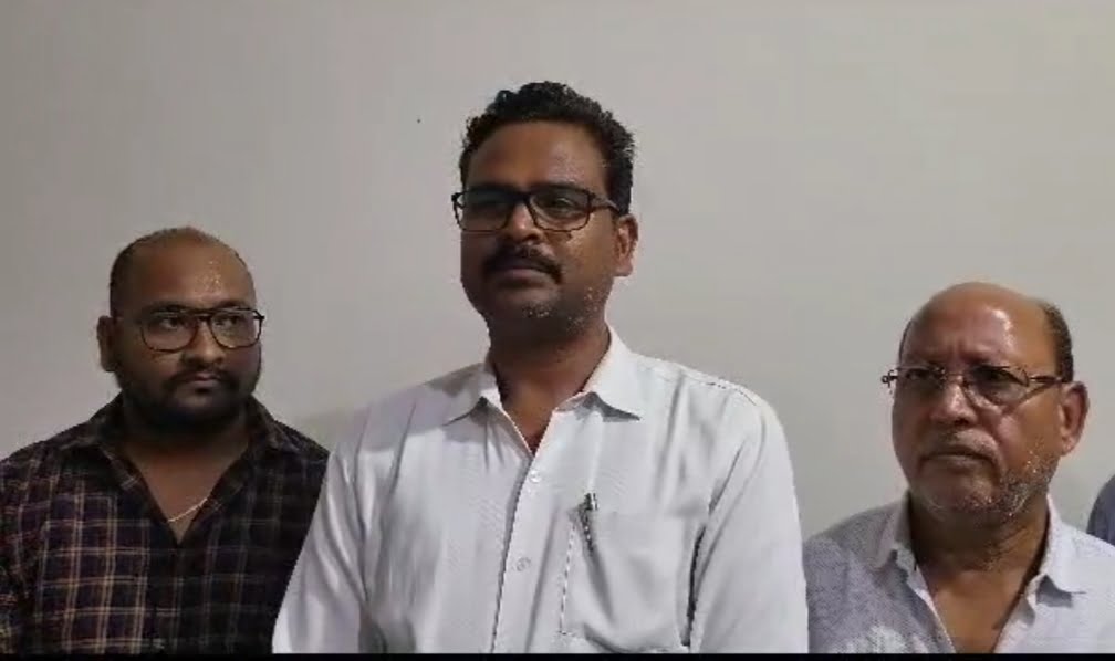Breaking / रायपुर : पटवारियों की हड़ताल स्थगित 1 IMG 20230615 222114