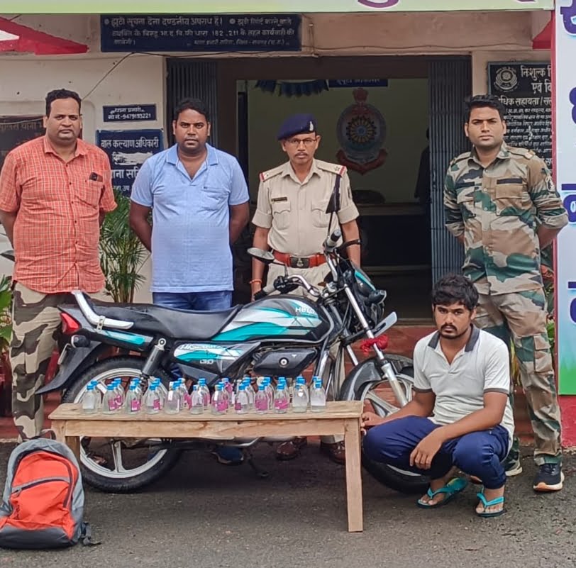 35 पाव देशी शराब के साथ युवक चढ़ा पुलिस के हत्थे 1 IMG 20230625 200620