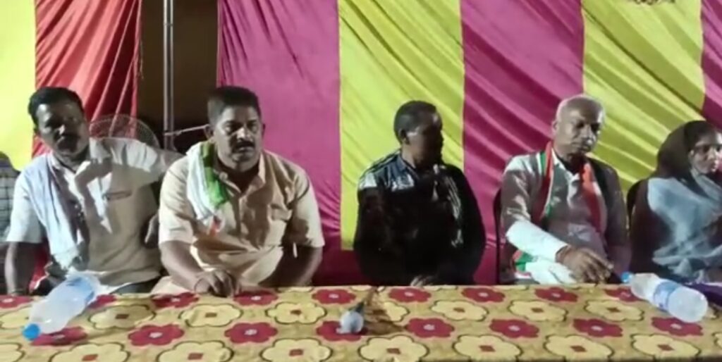 विधायक चक्रधर सिंह ने 10 लाख का सामुदायिक भवन का शिलान्यास और 18 लाख के पंचायत भवन का भूमि पूजन किया 3 Screenshot 2023 06 06 07 37 48 31 6012fa4d4ddec268fc5c7112cbb265e7