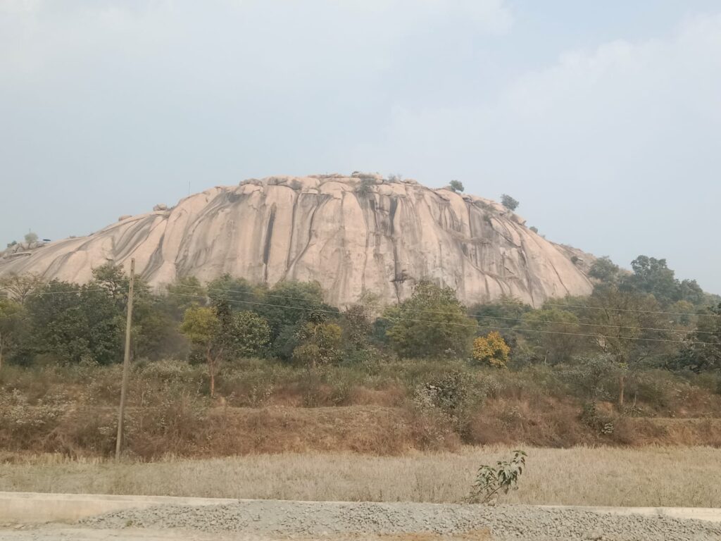 दो साल बाद इस साल लगेगा केसला पाठ पहाड़ में विशाल मेला 1 IMG 20240111 WA0062