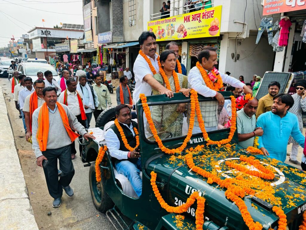 नव निर्वाचित राज्यसभा सांसद कुवर देवेंद्र प्रताप सिंह का लैलूंगा आगमन पर ऐतिहासिक स्वागत 1 IMG 20240224 WA0031