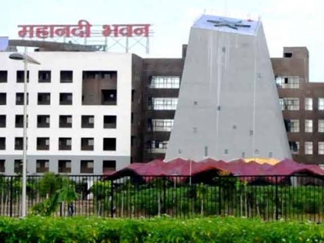 बड़ी प्रशासनिक सर्जरी , 49 संयुक्त व डिप्टी कलेक्टर का किया ट्रांसफर , किसे कहाँ किया देखें पूरी 1 images 2 7 2