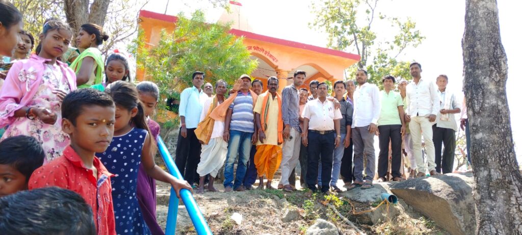 महाशिव रात्रि के दिन सैकड़ो श्रद्धालु ने किया जलाभिषेक 2 IMG 20240309 WA0021