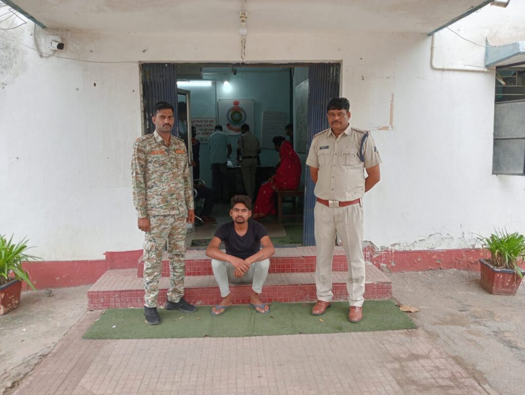 प्रेम जाल में किशोरी को भगाकर शारीरिक संबंध बनाने वाले वाला युवक गिरफ्तार , भेजा रिमांड पर 1 IMG 20240801 WA0057