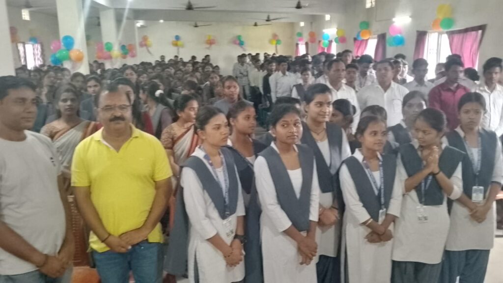 विद्यार्थी अच्छे भविष्य का संकल्प ले और प्रदेश के विकास में अपनी भागीदारी सुनिश्चित करें - सालिक साय 4 IMG 20240805 WA0069