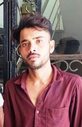 खुद को अविवाहित बताकर नाबालिग से किया दुष्कर्म , आरोपी गिरफ्तार कर पुलिस ने भेजा जेल 1 IMG 20240813 WA00162