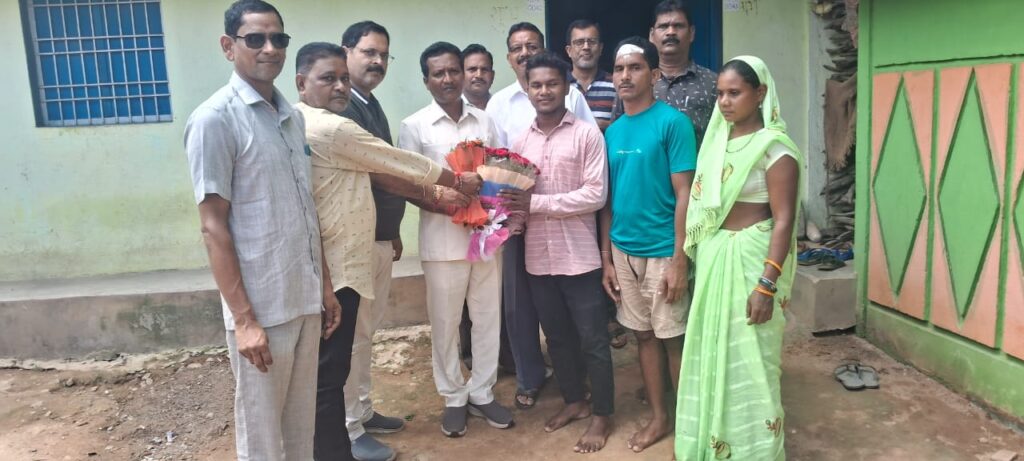 छर्राटांगर स्कूल से MBBS में चयन को लेकर सांसद राधेश्याम ने शुभकामनायें देकर कहा..... 1 IMG 20240901 WA0027