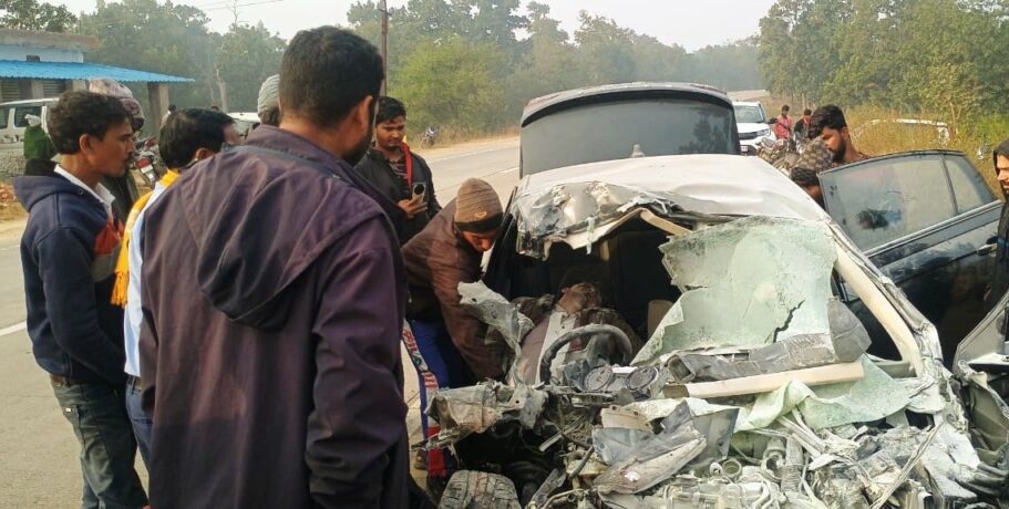 ट्रक ने कार को लिया चपेट में , 4 की मौके पर मौत .. कटर से काट के निकाला गया शव 1 IMG 20241201 WA0010 1024x4602 1