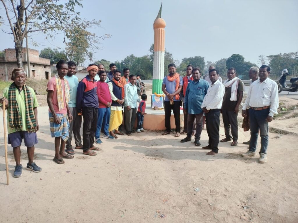 सुशासन दिवस के रूप में अटल चौक में अटल बिहारी बाजपेई कि जयंती 2 IMG 20241225 WA0043