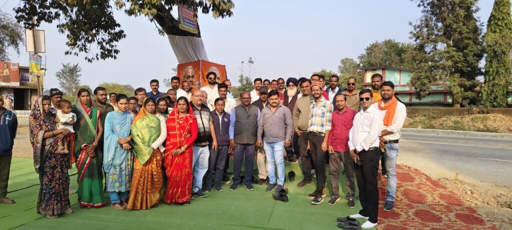 सुशासन दिवस के रूप में अटल चौक में अटल बिहारी बाजपेई कि जयंती 1 IMG 20241225 WA0044