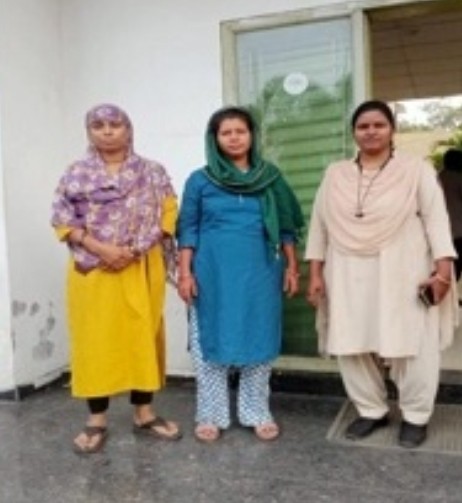 सेक्सटॉर्शन गिरोह की दो महिला सहित 5 गिरफ्तार 2 Screenshot 2024 12 08 10 56 46 73 40deb401b9ffe8e1df2f1cc5ba480b122 1