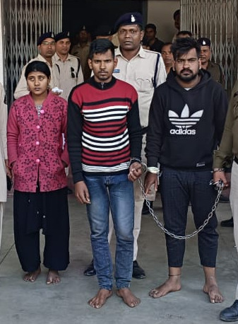 शहर के बीच बुजुर्ग भाई-बहन के कत्ल की गुत्थी सुलझाई , युवती सहित तीन आरोपी गिरफ्तार 4 IMG 20250121 WA0060