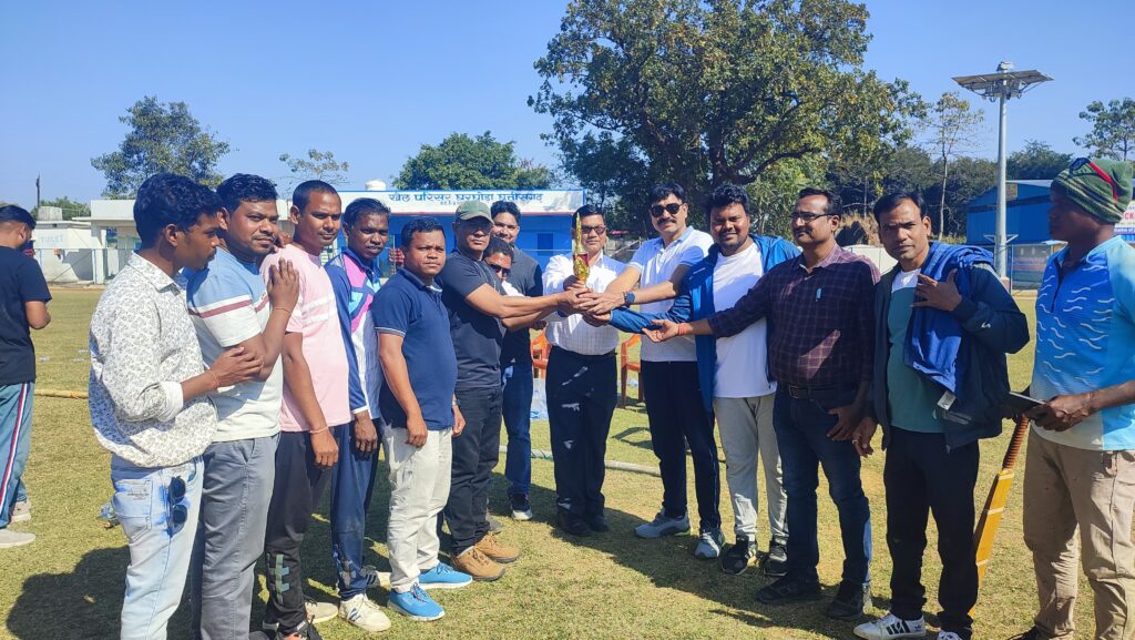 गणतंत्र पर्व के उपलक्ष्य में प्रशासन और पत्रकार , जनपद पंचायत के बीच सद्भावना मैच 3 IMG 20250126 WA0054