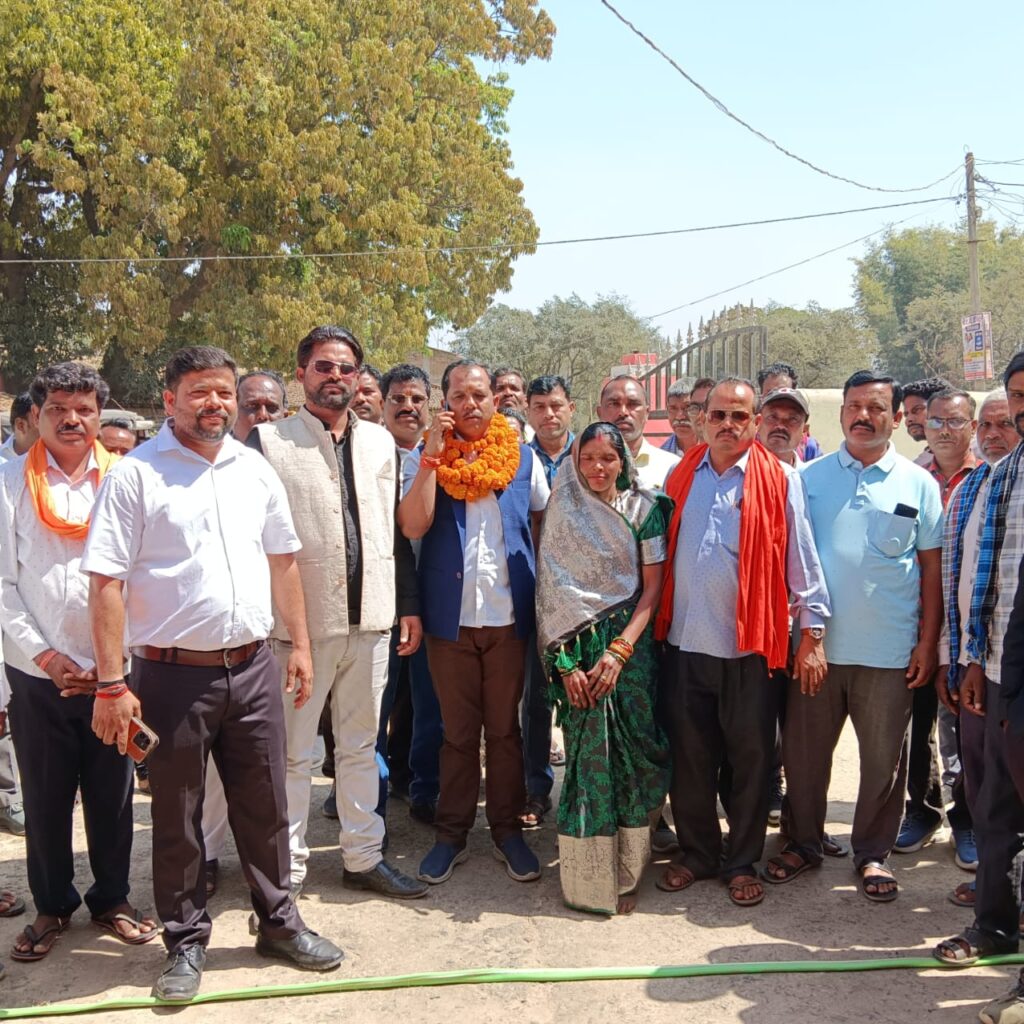 सालिक साय के मुख्य आतिथ्य में सरपंच और पंचों का शपथ ग्रहण समारोह सम्पन्न , सभा को सम्बोधित कर कहा... 2 IMG 20250303 WA0033