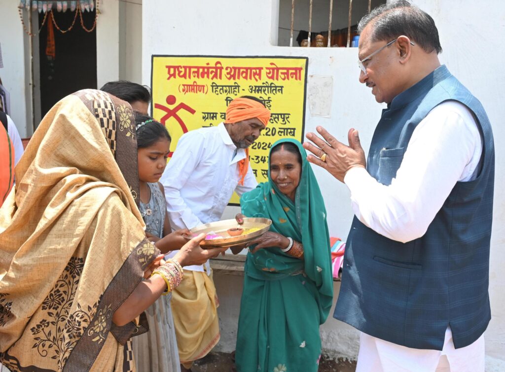 मोर अब्बड़ भाग हे , मुख्यमंत्री मोर घर आए हे - अमरौतीन साहू 1 IMG 20250506 WA0054