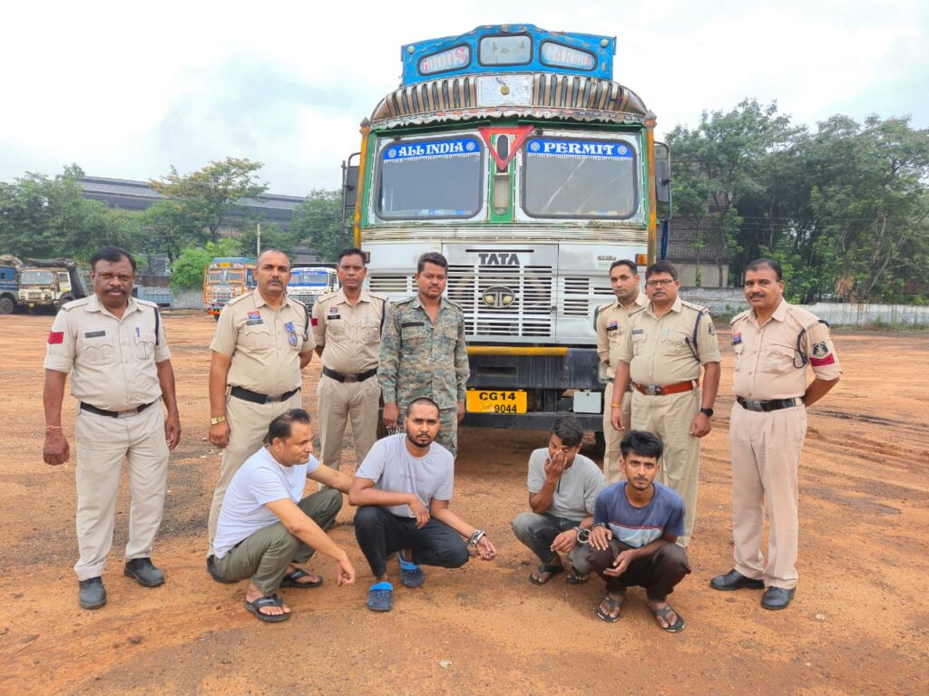 अमानत में खयानत मामले में चार आरोपियों को दबोचा , 39.5 लाख की संपत्ति जब्त 1 IMG 20250524 WA0031