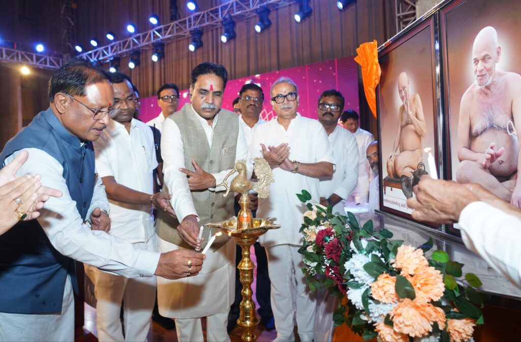 उत्तम क्षमा , सबसे क्षमा और सबको क्षमा ’ में बड़प्पन और वसुधैव कुटुम्बकम का संदेश – मुख्यमंत्री विष्णु देव 1 385482