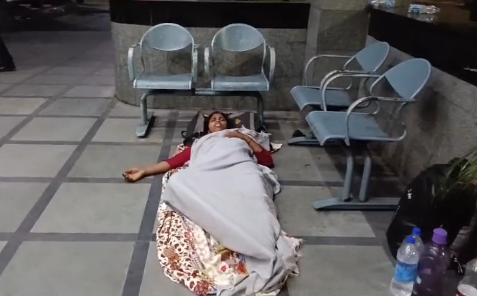 प्लांट हादसे मे 4 लोगों कि मौत ... प्रबंधन मौके से गायब .... मुआवजा को लेकर कर सकते है .... परिजन लगा रहे आरोप 2 525443