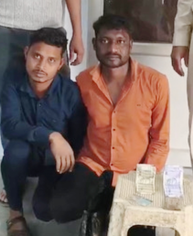 हमालपारा में उठाईगिरी.. 24 घंटे के भीतर दो चोर गिरफ्तार .. नगदी बरामद 1 2101732