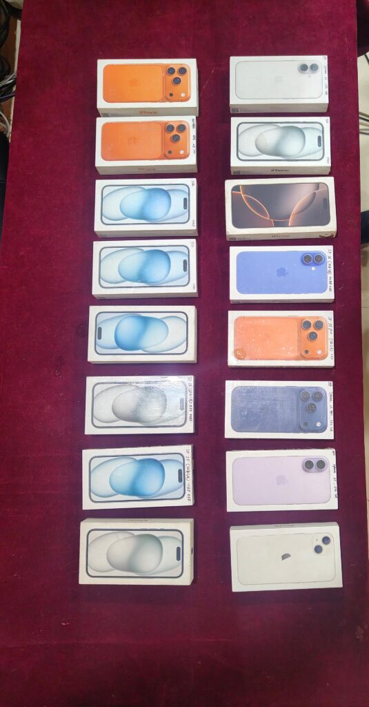 मोबाइल शॉप में लाखों की चोरी का खुलासा .. 14 लाख के आईफोन के साथ दो आरोपी गिरफ्तार 3 2445929