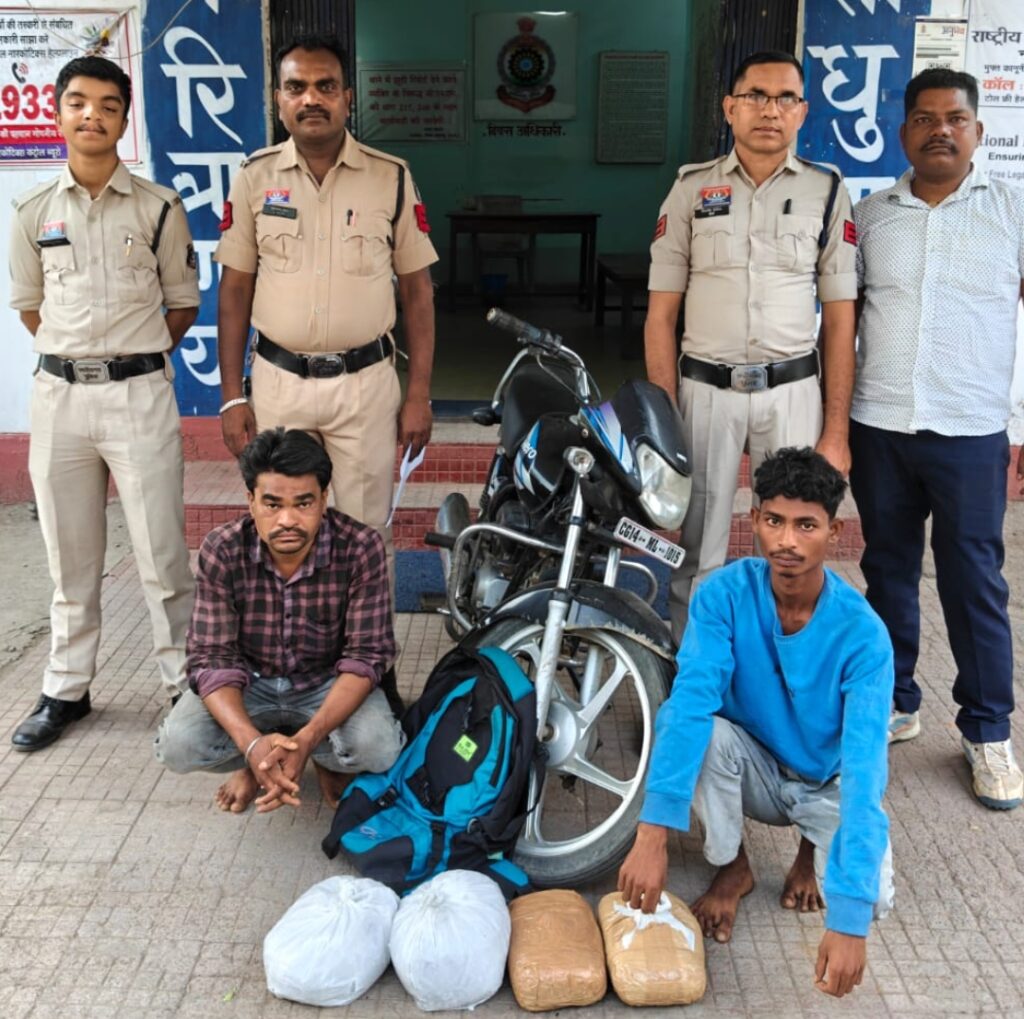 नाकेबंदी में .. अवैध गांजा जब्त के साथ दो आरोपी गिरफ्तार 1 2739953