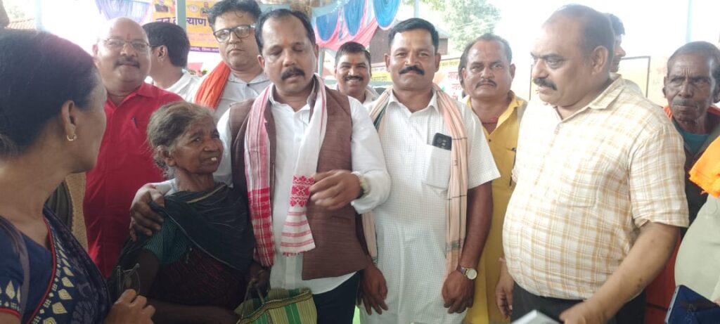 बहना टांगर के जनकल्याण शिविर में उमड़ा जनसैलब .. जिला पंचायत अध्यक्ष सालिक साय ने गिनाईं सरकार की उपलब्धियां 3 3466715