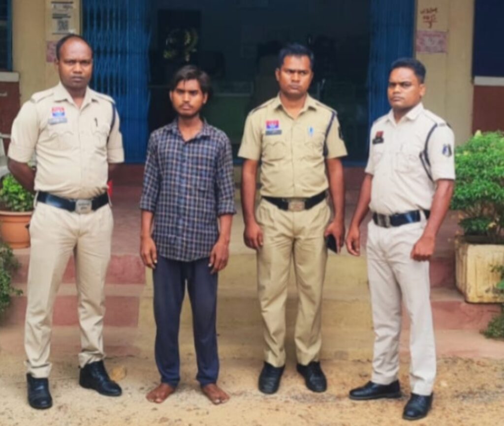 पत्नी कि हथौड़ी से मारकर की हत्या .. आरोपी गिरफ्तार 1 3601631