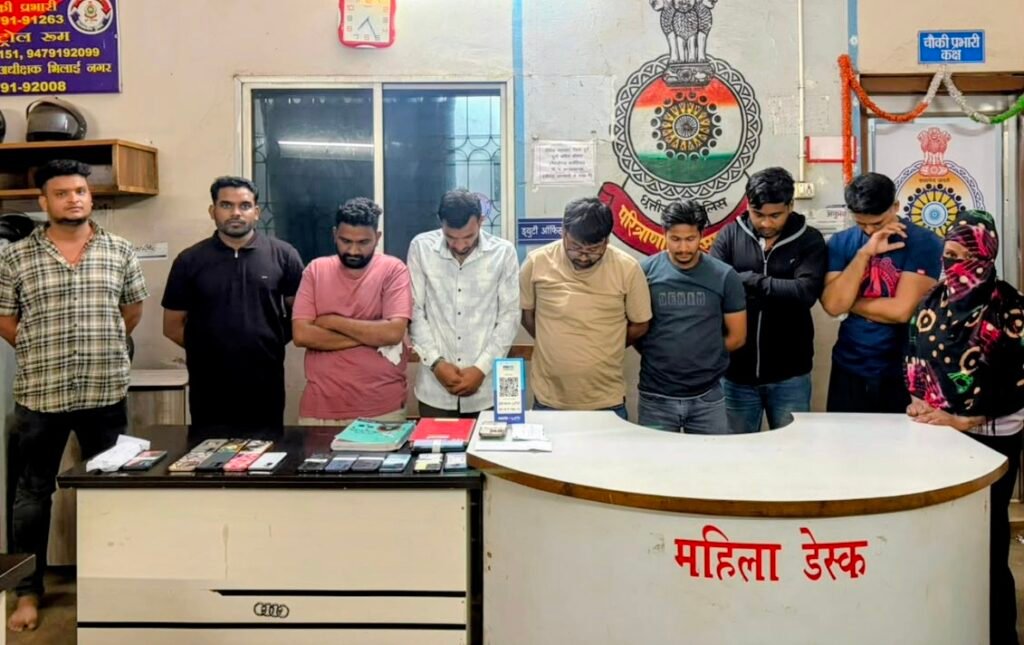 स्पा सेंटर की आड़ में देह व्यापार .. 9 आरोपी के साथ मैनेजर व महिला दलाल गिरफ्तार 1 4166258