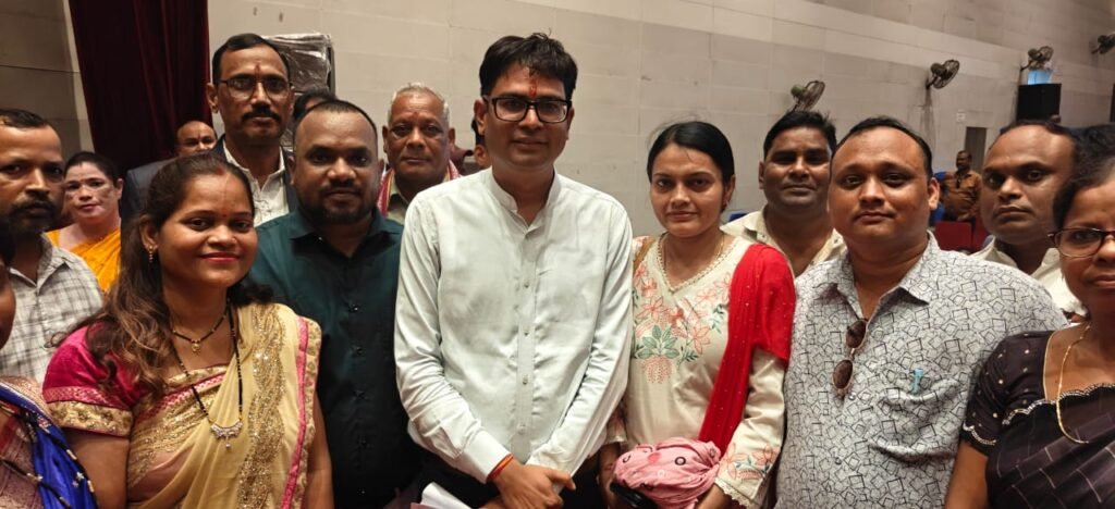 TET की अनिवार्यता पर पूर्व नियुक्त शिक्षकों को राहत की मांग .. सहायक शिक्षक फेडरेशन ने उठाई आवाज 1 4466256