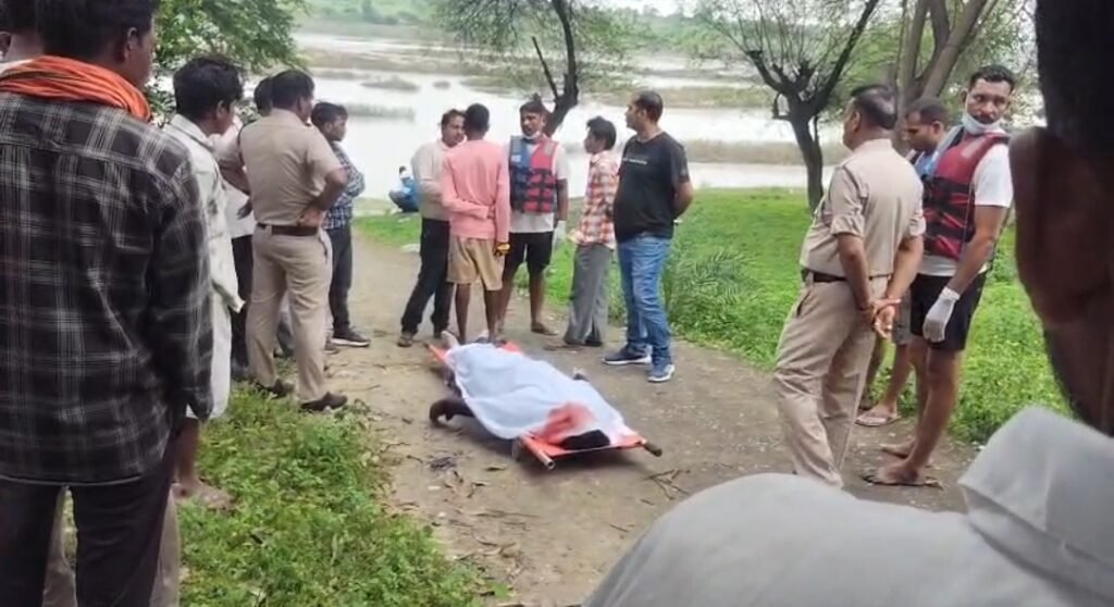 नदी में डूबे तीन छात्रों में एक का शव बरामद .. दो की तलाश जारी 1 4564199