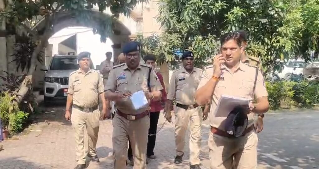 लड़की से मिलना जुलना .. सिर फोड़कर नाबालिग युवक कि हत्या .. दो गिरफ्तार 2 4601338