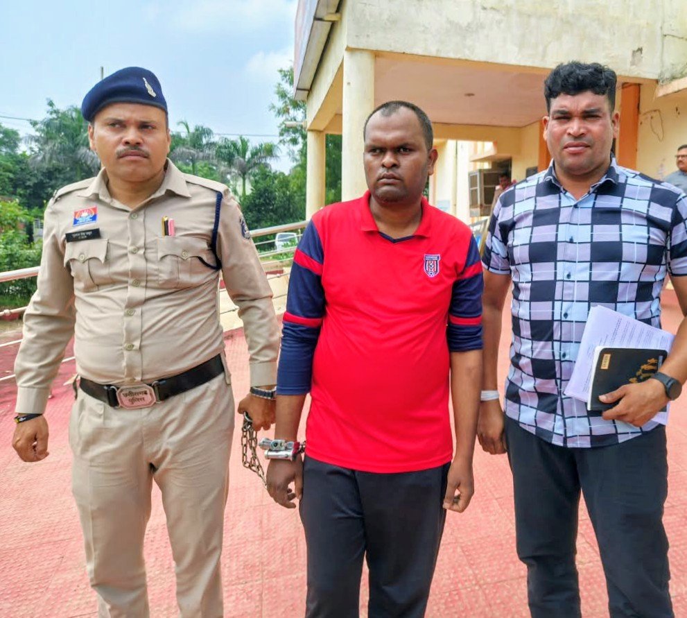 हथोड़ा मारकर शिक्षक की हत्या .. साथी शिक्षक गिरफ्तार .. VSK ऐप से खुला हत्याकांड का राज 1 4636172