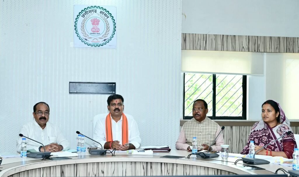 साय कैबिनेट के 3 बड़े फैसले .. पूर्व अग्निवीरों , अतिथि व्याख्याताओं पर निर्णय 1 4774984