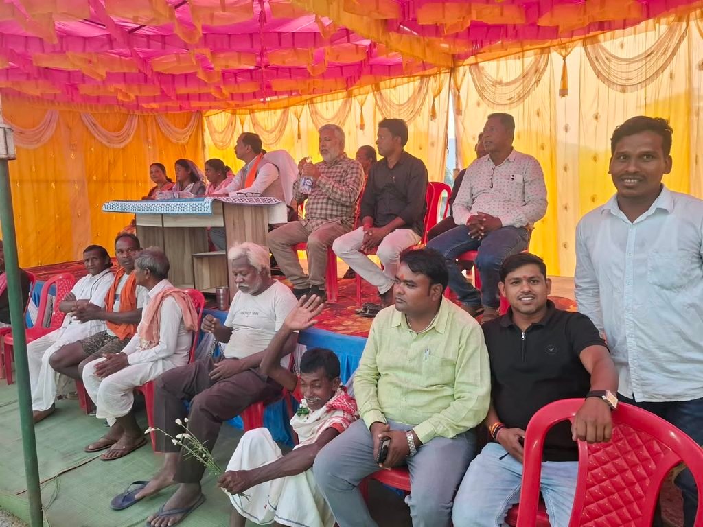 सालिक साय के मुख्य आतिथ्य में बनगांव में कबड्डी प्रतियोगिता का शुभारंभ .. 30 साल पुरानी खेल परंपरा को मिला प्रोत्साहन 4 4988834